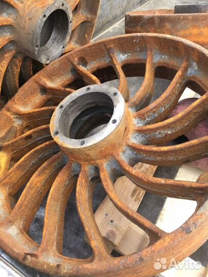 Каток опорный для тт4