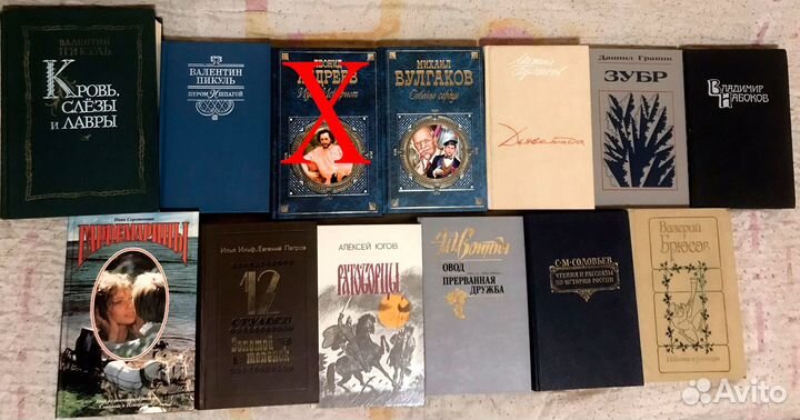 Хемингуэй, Гюго, Хейли, По, Булгаков, Набоков