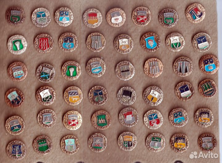 Значки гербы городов СССР
