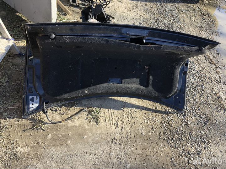 Крышка багажника седан volkswagen passat B5 Б5