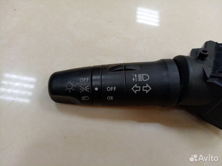 Подрулевой переключатель поворотов Nissan Almera