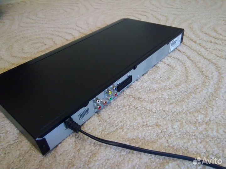 DVD-проигрыватель Toshiba SD-700KR