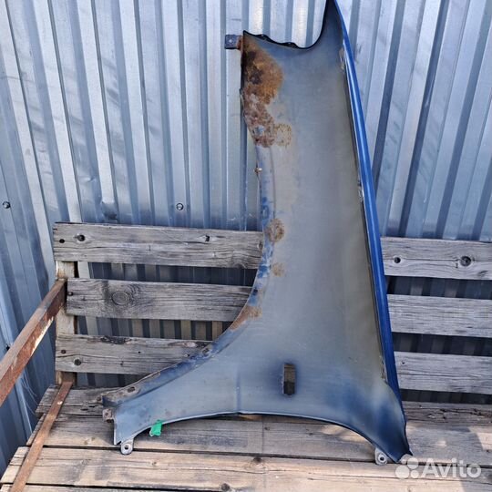 Крыло переднее правое Honda crv