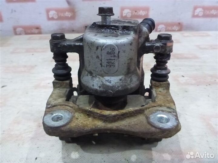 Суппорт задний левый Toyota Rav4 ASA44 2arfe 2013