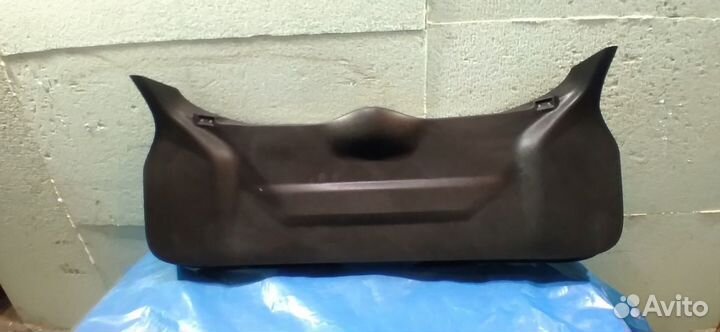 Обшивка двери багажника Nissan Qashqai 2013