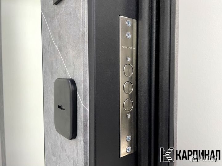 Дверь входная