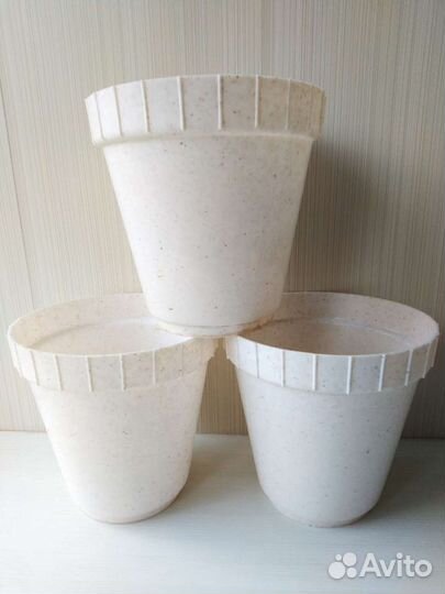 Пластиковые горшки для цветов