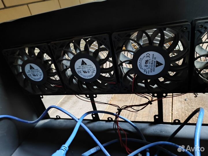 Корпус для майнинга на 4 карты с кулерами и райзер