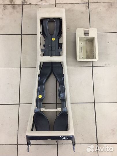 Центральный тоннель audi A8 D3 quattro