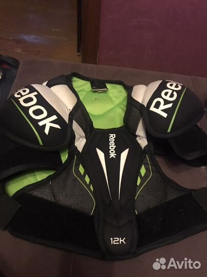 Нагрудник хоккейный