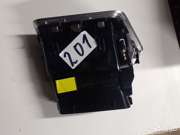 Дефлектор воздушный левый Citroen C4 2