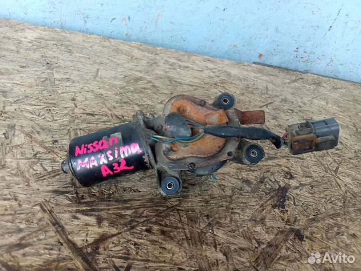 Моторчик трапеции дворников Nissan Maxima A32