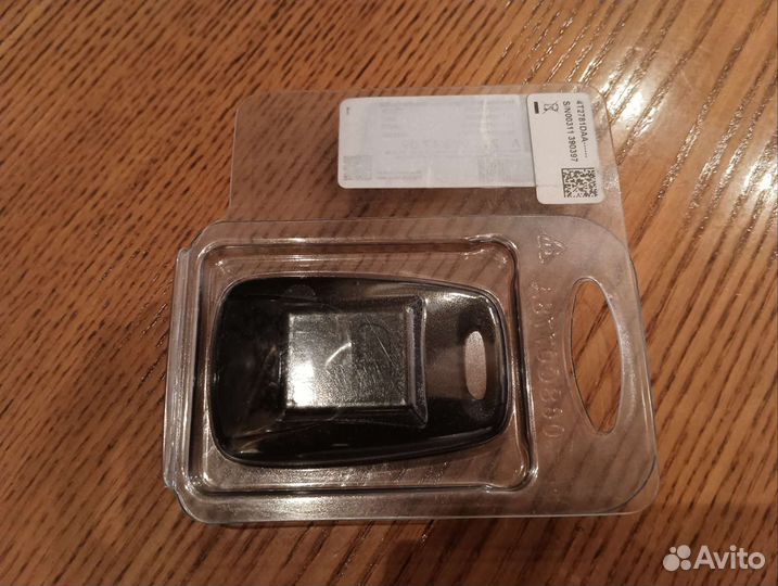 Метка спутниковая Mercedes A2139054709