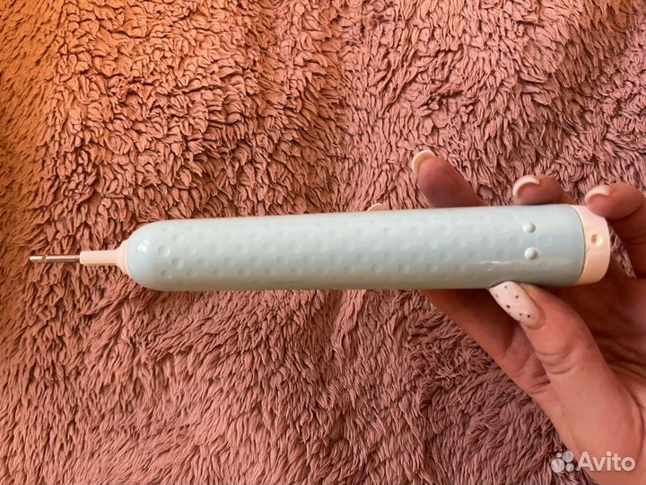 Электрическая зубная щетка oral b pro 1