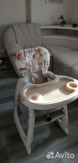 Детский стульчик для кормления