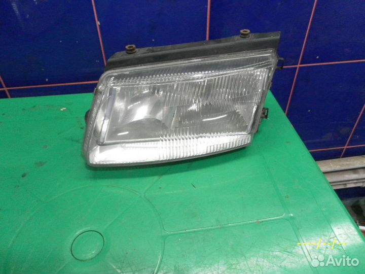 Фара левая Volkswagen Passat B5 оригинал