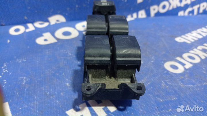 Блок управления стеклоподъемниками Toyota Camry 40