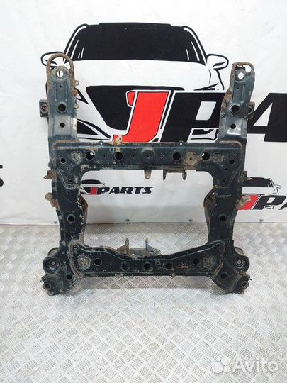 Подрамник передний Suzuki Grand Vitara