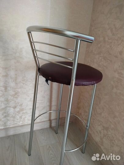 Барный стул