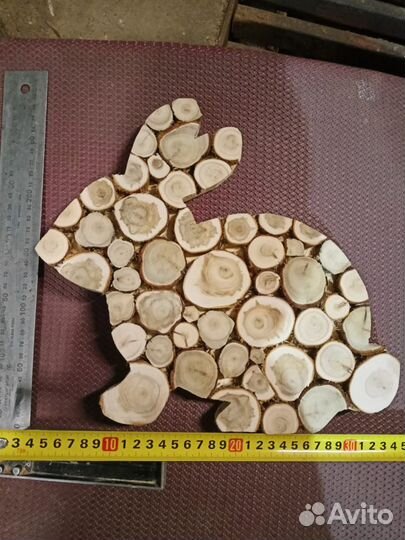 Панно Заяц из можжевельника