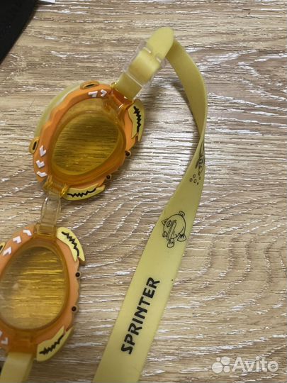 Шапочки для плавания детские и очки