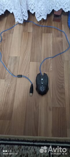 Игровая клавиатура и мышь