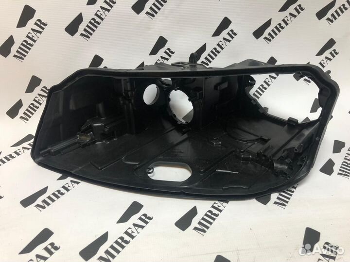 Левый корпус фары Audi A8 D4 4H 2013-2017 Matrix