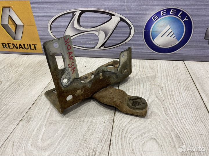 Кронштейн Nissan qashqai J10