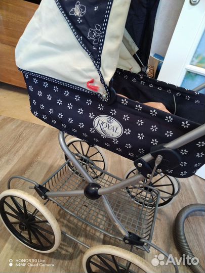 Коляска для кукол