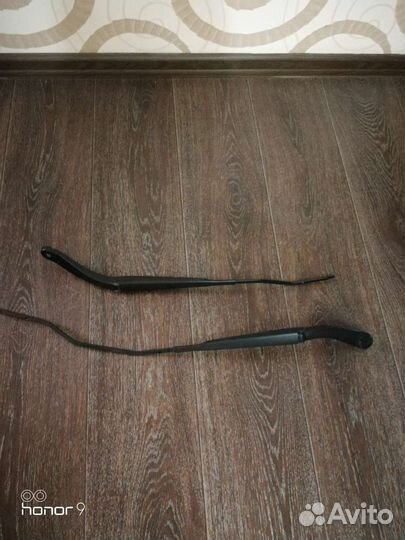 Renault Megane 2 поводки стеклоочистителя