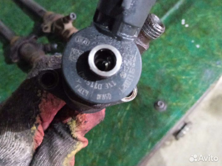 Форсунка дизельная Peugeot Partner 1.6 HDI