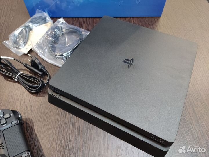 PS4 Slim+2 джоя+47 игр (идеал)