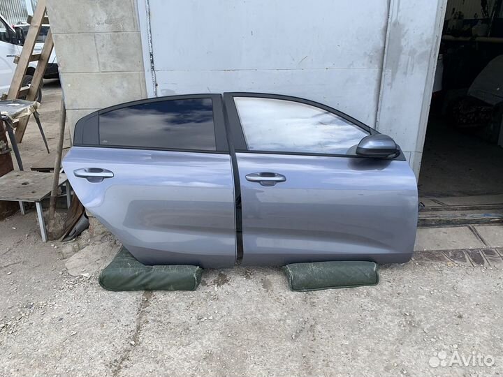 Дверь задняя правая Kia Rio 4 Оригинал 2017-2021