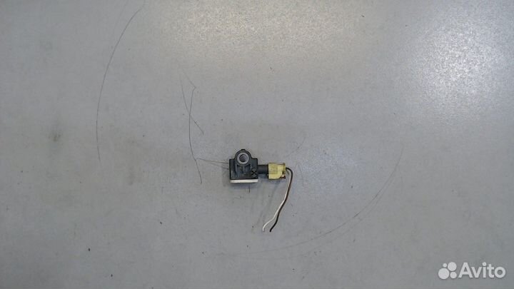 Датчик удара Volkswagen Touareg, 2014