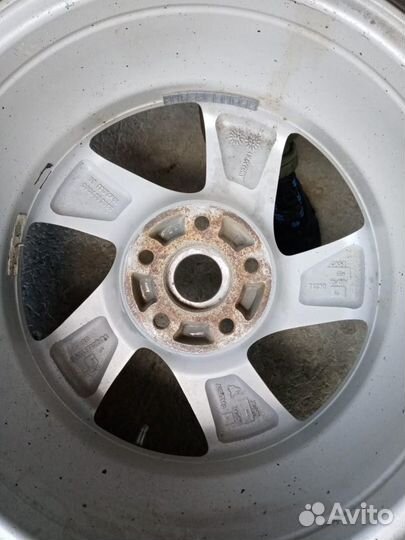 Диск с шиной от mazda 6