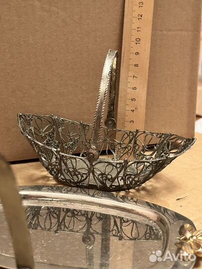 Подносик и две конфетницы