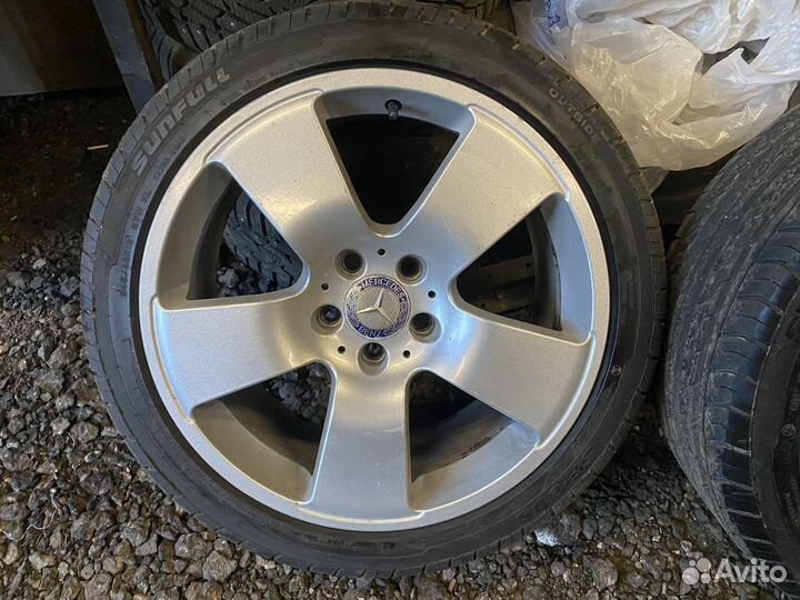 Диски на mercedes r18