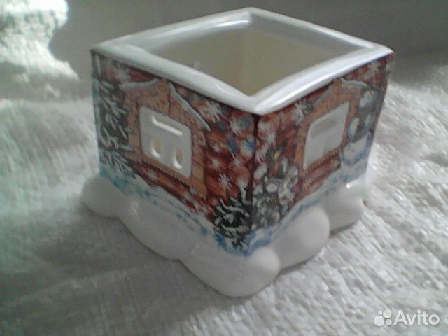 Новогодние сувениры. Избушка - конфетница