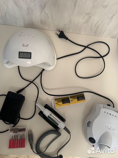 Аппарат для маникюра и лампа