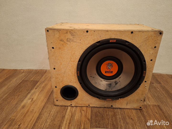 Продам сабвуфер