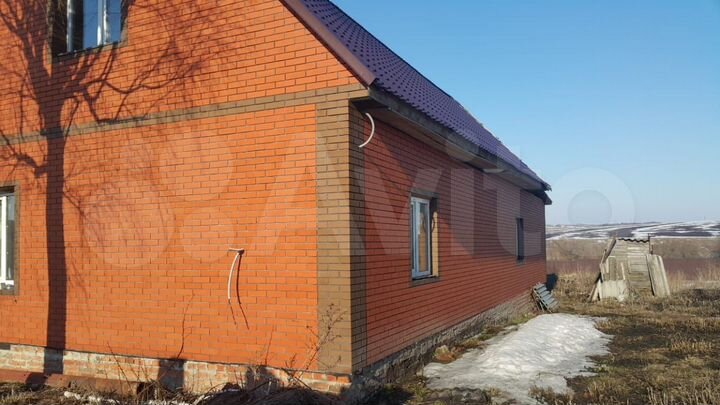 Дом 180 м² на участке 45 сот.