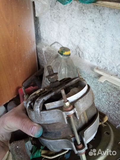 Двигатель на мощный вентилятор, вытяжку