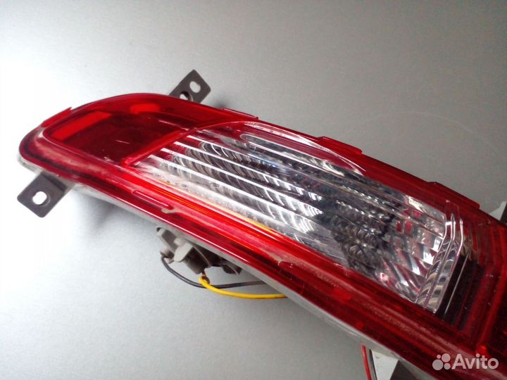 Фонарь правый в задний бампер Kia Sportage SL