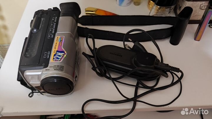 Видеокамера Samsung VP-L850