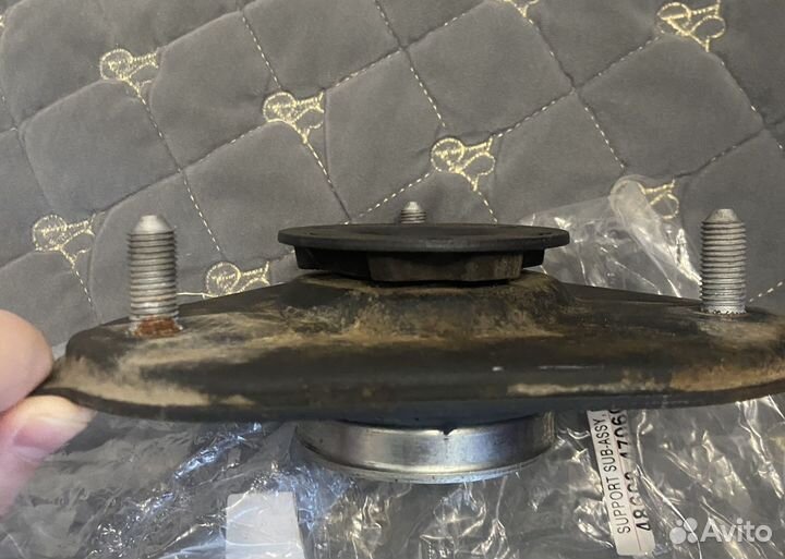 Опора переднего амортизатора для Toyota C-HR