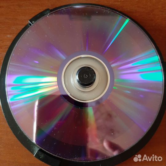 Семь чистых лазерных дисков