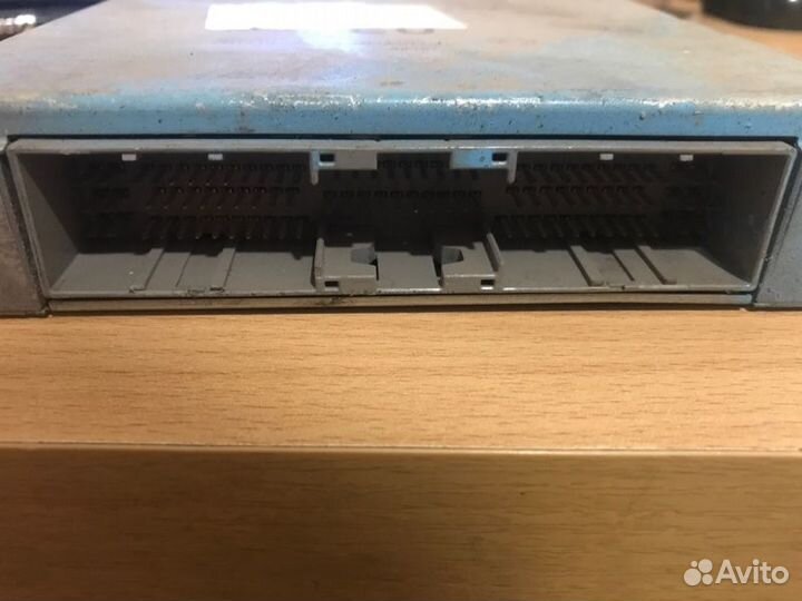 Блок управления двс Nissan Primera