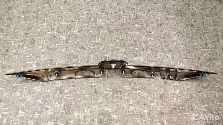 Накладка багажника Камри 50 под камеру и автооткры