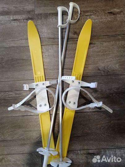 Детские лыжи и палки