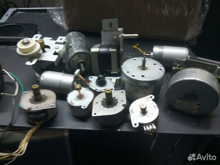 Двигатели шаговые, постоянного тока